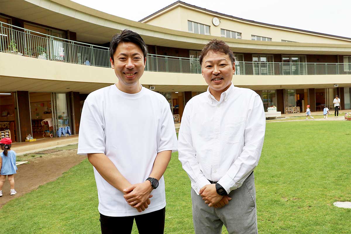 橋本 義理事長（左）と弊社齊藤（右）